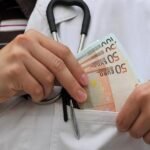 Hálapénzmentes egészségügyet sürget a Rezidens Szövetség