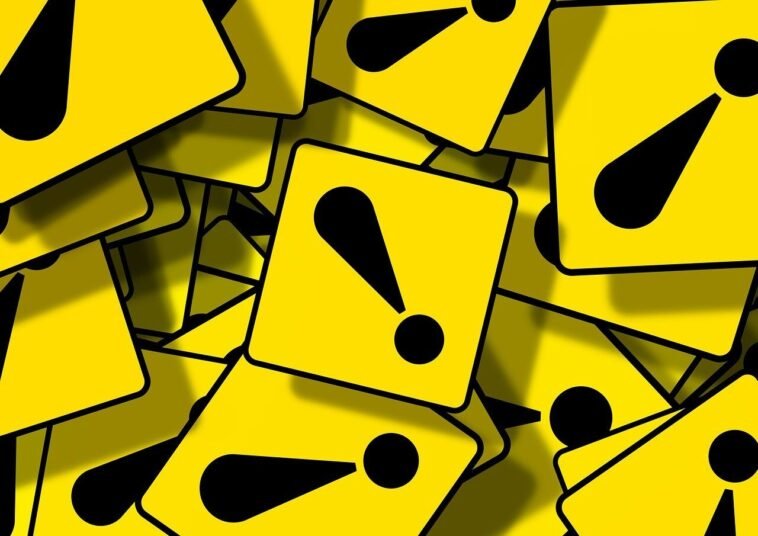 100 weboldalon megjelenő PR cikked