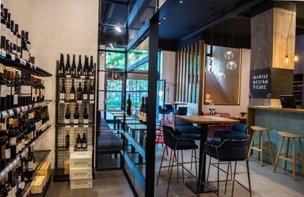 Hogyan találhat tökéletes bárszékeket vendéglátóhelyéhez?