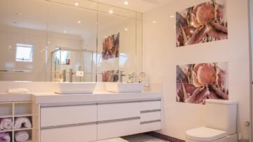 A fürdőszobai burkolatok